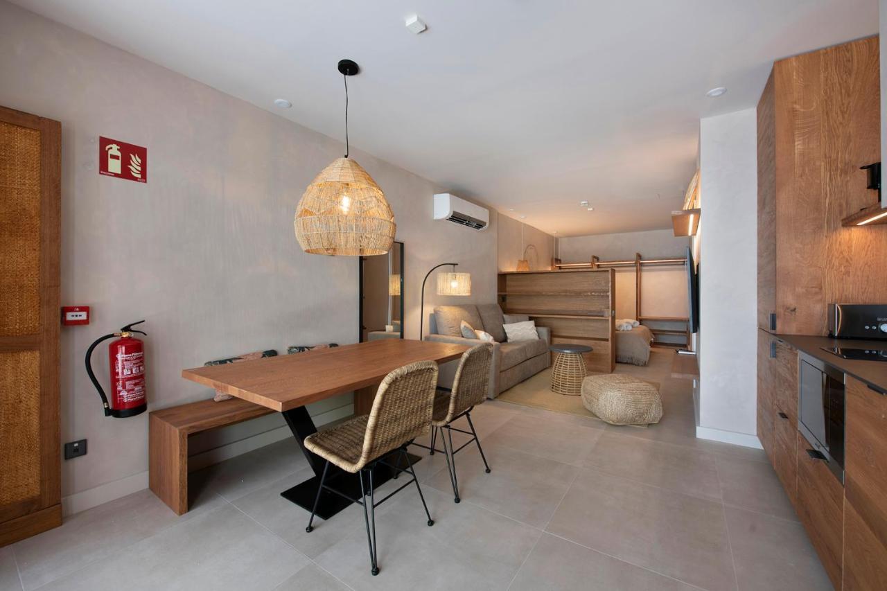 Apartamentos Balisse Castelldefels Kültér fotó